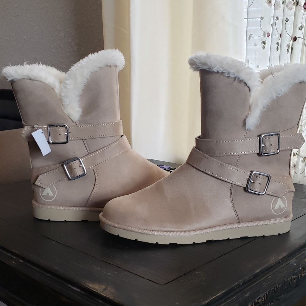Airwalk fur boots
